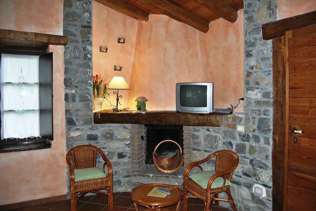 Le Macine Del Confluente Bed & Breakfast Бадалуко Екстериор снимка