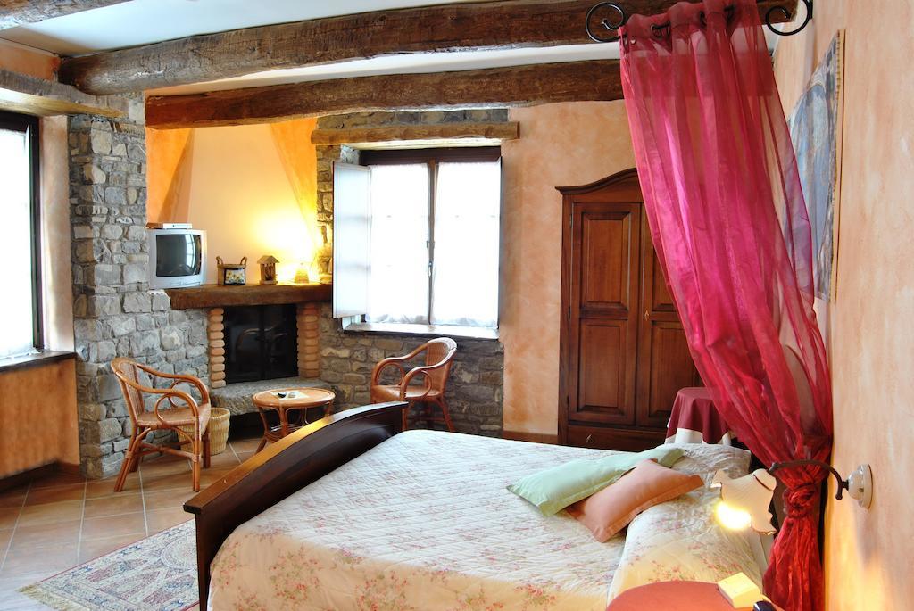 Le Macine Del Confluente Bed & Breakfast Бадалуко Екстериор снимка