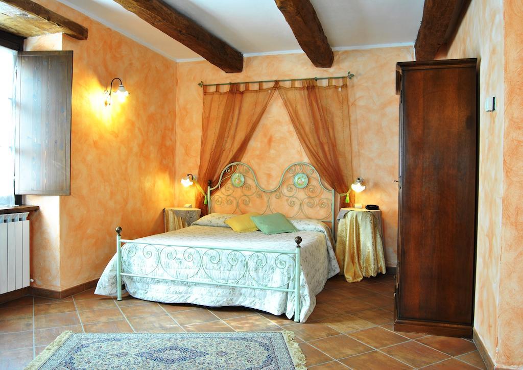Le Macine Del Confluente Bed & Breakfast Бадалуко Стая снимка