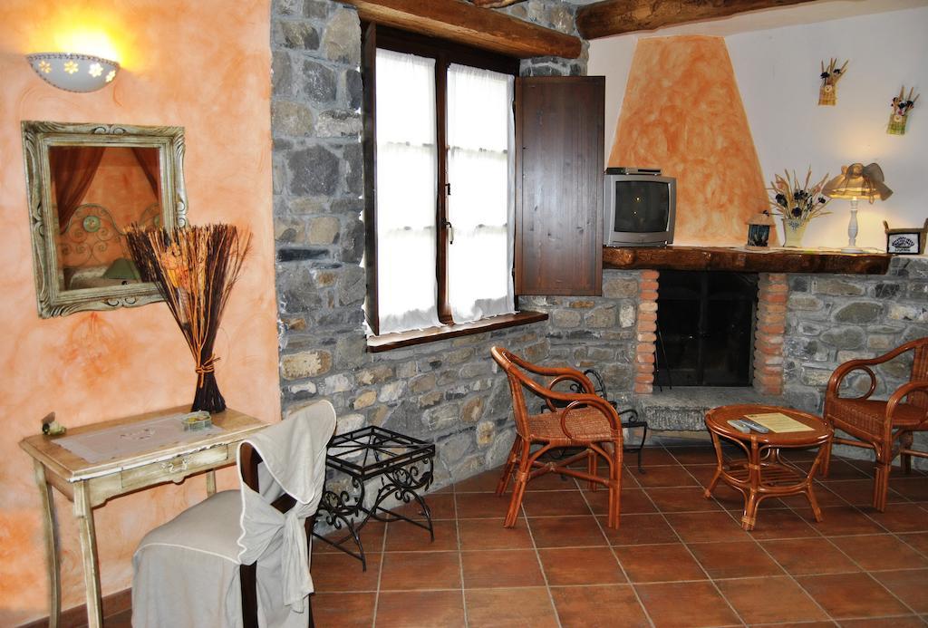 Le Macine Del Confluente Bed & Breakfast Бадалуко Екстериор снимка
