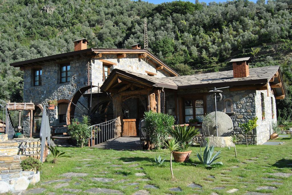 Le Macine Del Confluente Bed & Breakfast Бадалуко Екстериор снимка