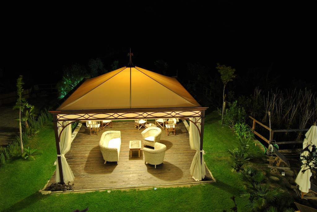 Le Macine Del Confluente Bed & Breakfast Бадалуко Екстериор снимка