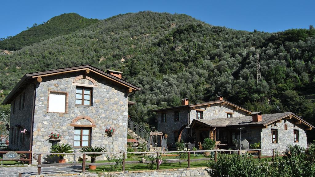Le Macine Del Confluente Bed & Breakfast Бадалуко Екстериор снимка