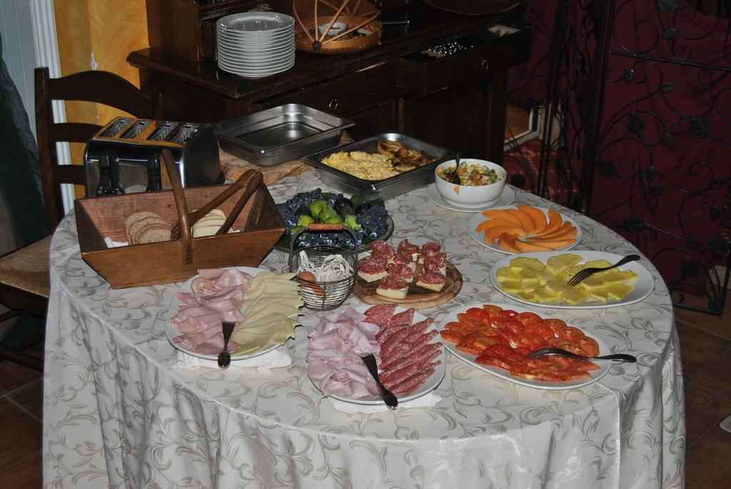 Le Macine Del Confluente Bed & Breakfast Бадалуко Екстериор снимка